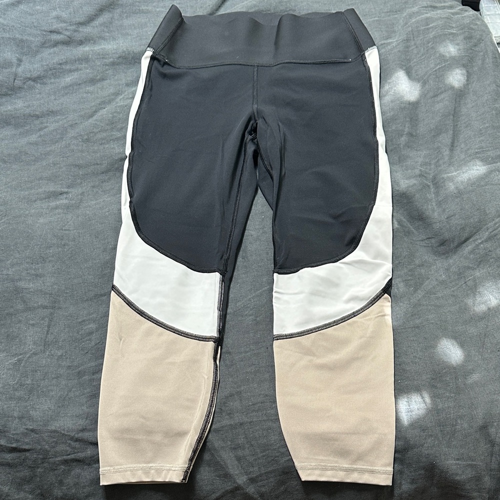 GapFit sculpt compression cropped leggings NWOT